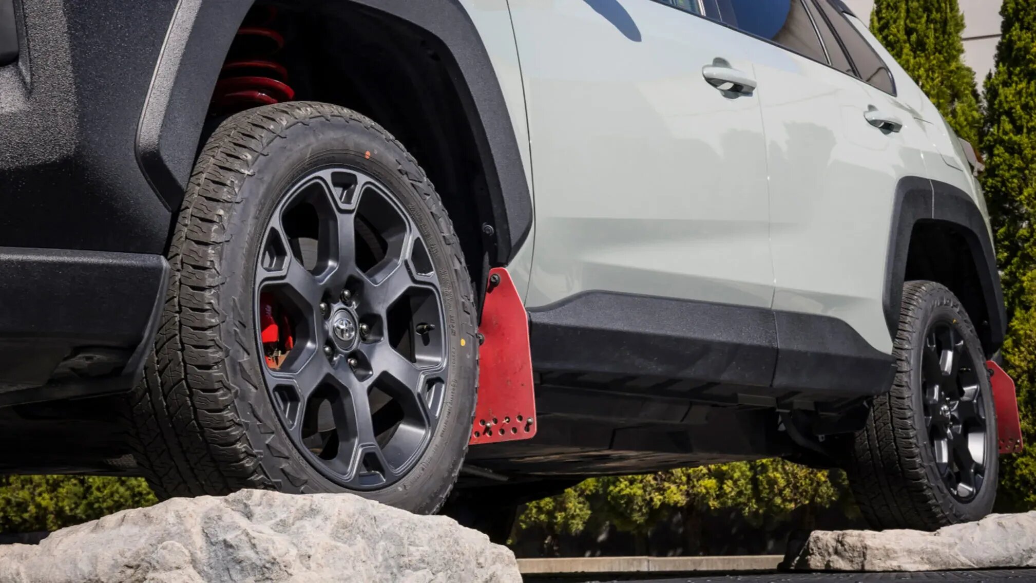 Toyota сделает старые RAV4 более внедорожными