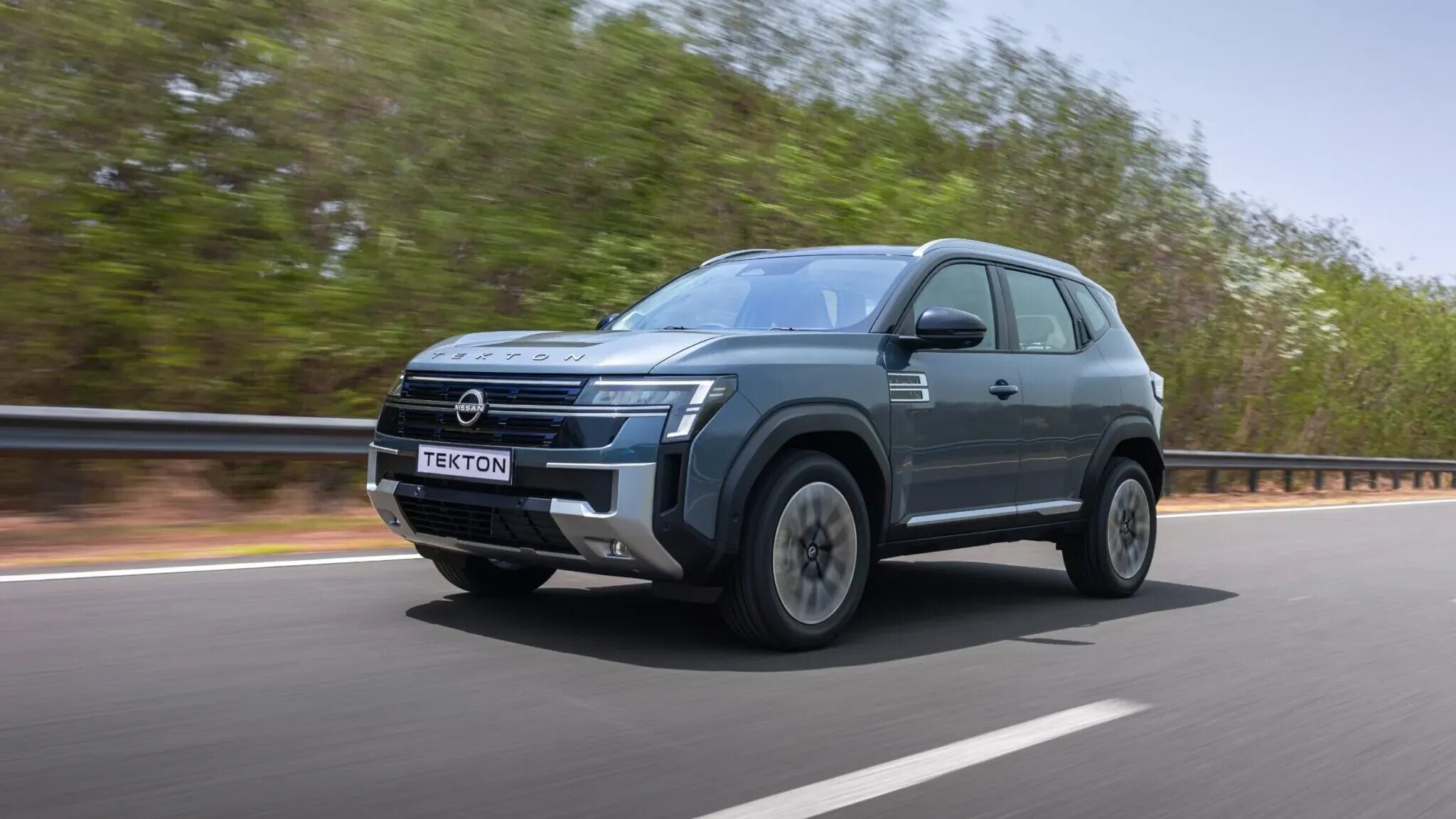 Renault Duster перевоплотился в недорогой мини-Patrol