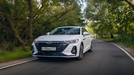 Обзор Chery Arrizo 8: все плюсы и минусы главного претендента на замену Камри. Подробный тест