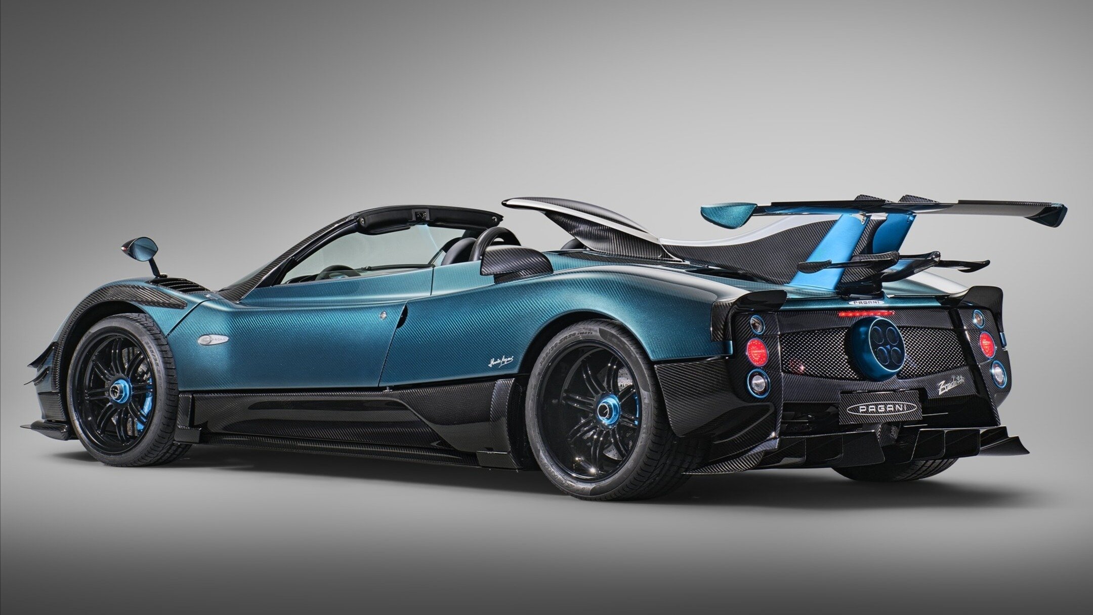 Представлен уникальный суперкар Pagani Zonda Unico с двумя антикрыльями
