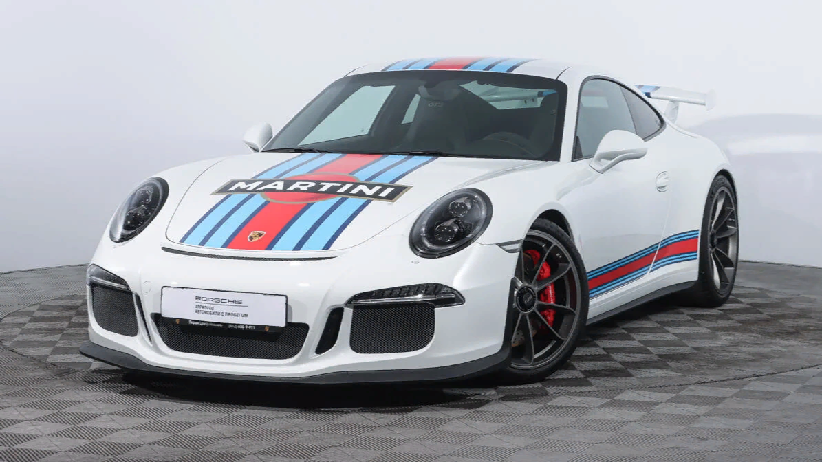 Шестилетний Porsche 911 GT3 продают почти по цене нового, потому что он не ездил
