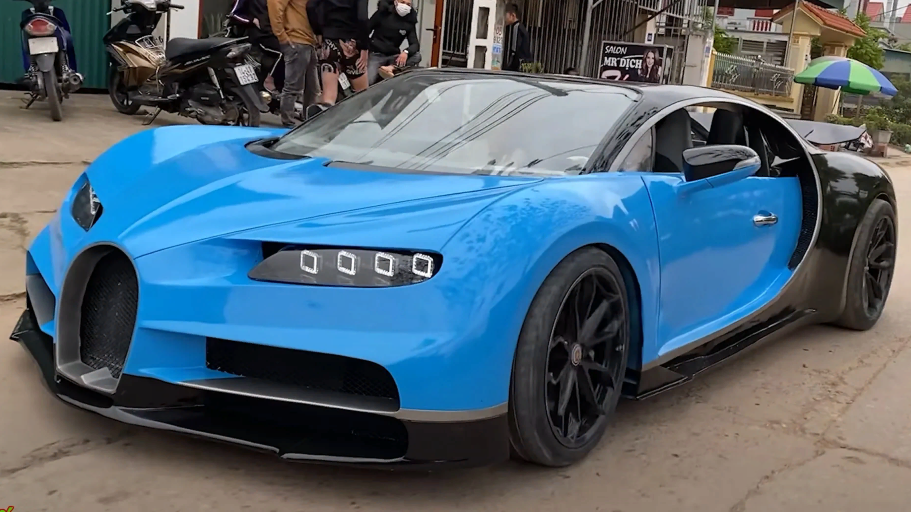 Посмотрите, как вьетнамцы за год построили очень точную копию Bugatti Chiron