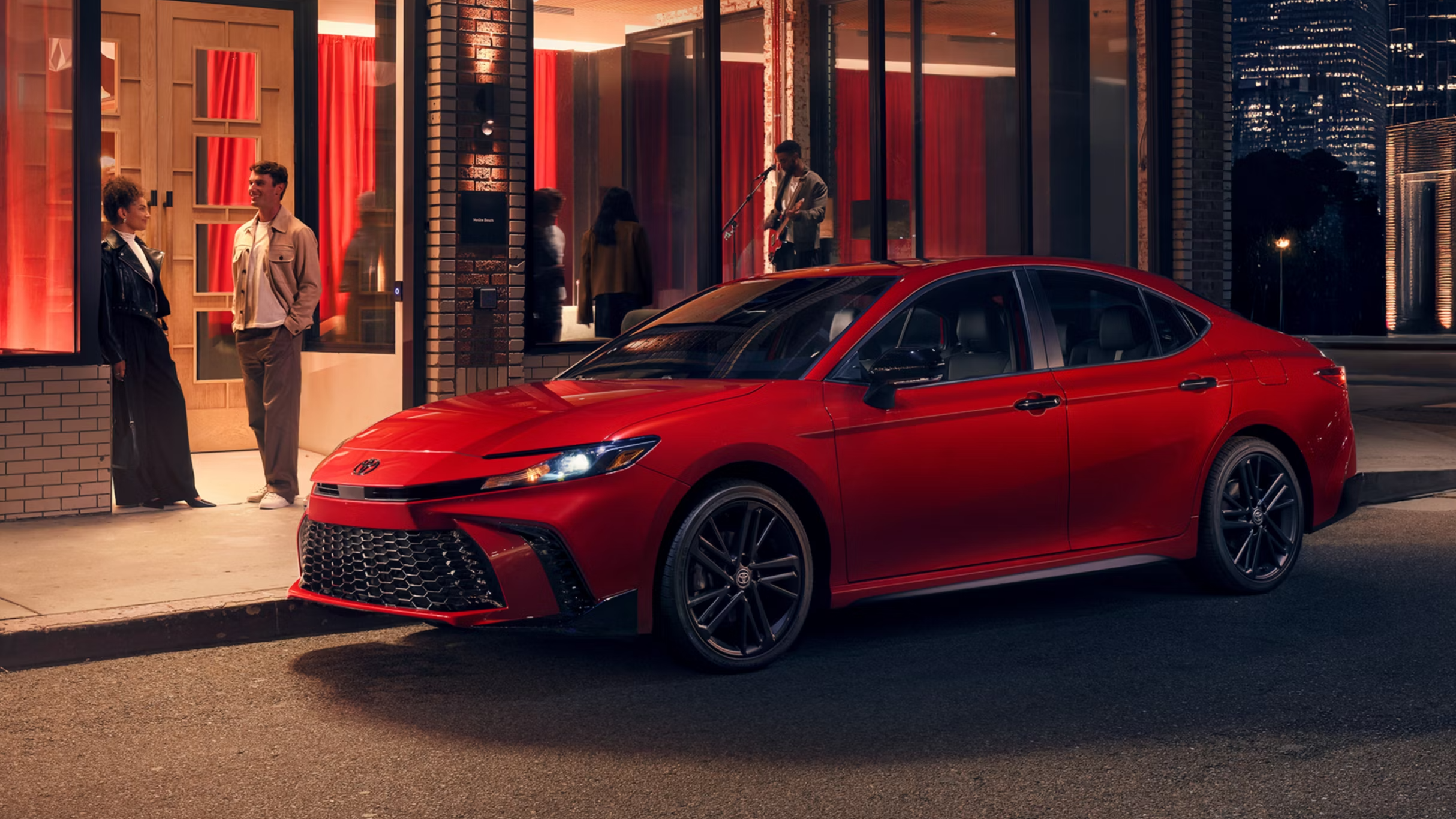 Toyota хочет выпустить «подогретую» версию седана Camry