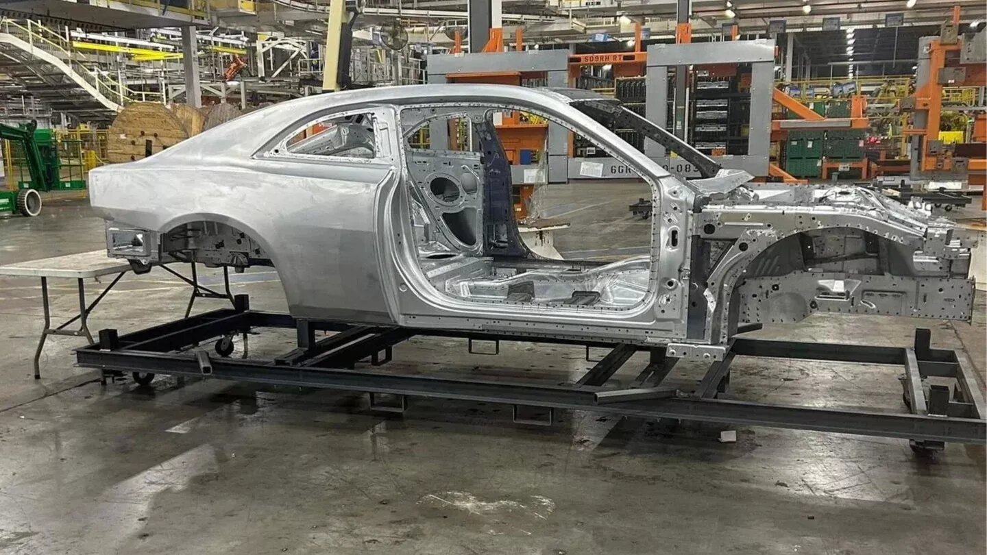 Рассекречен кузов Dodge Charger нового поколения