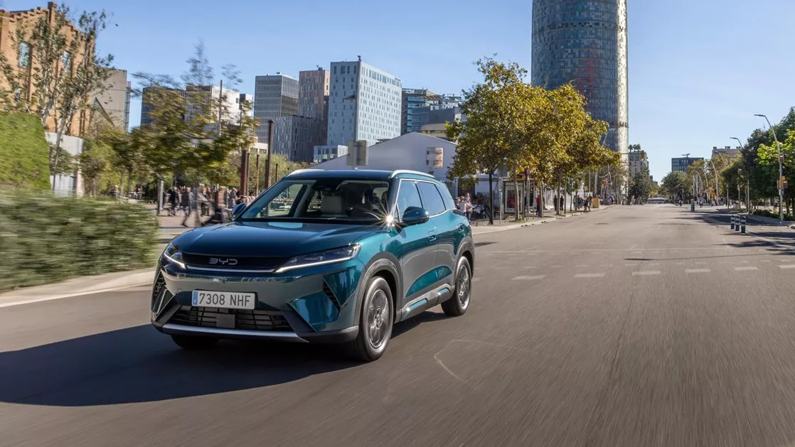 Европа начала импортировать из Китая автомобилей больше, чем продавать в Китай