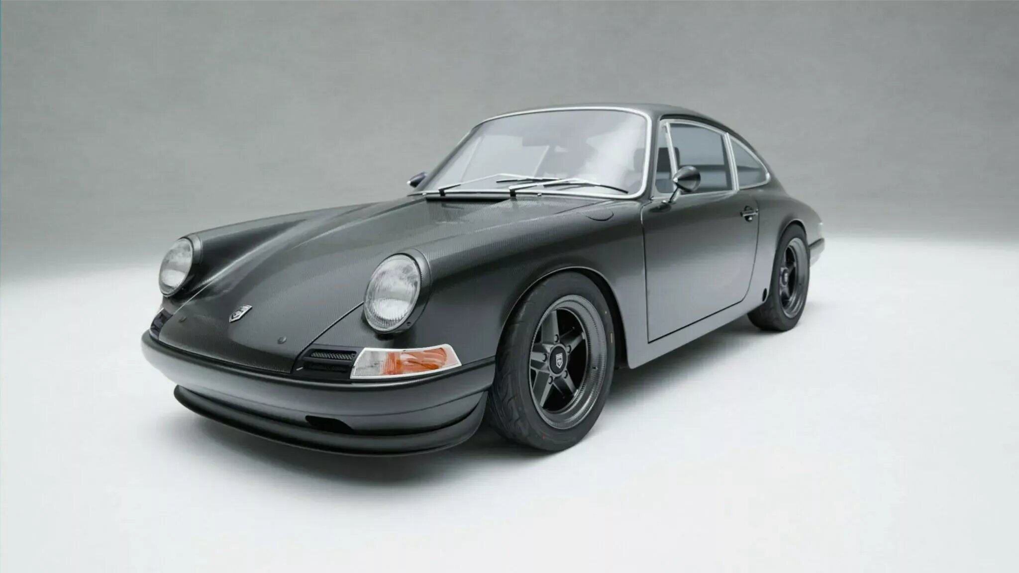Рестомод Porsche 912 из Венгрии получил карбоновую версию за 400 тысяч евро