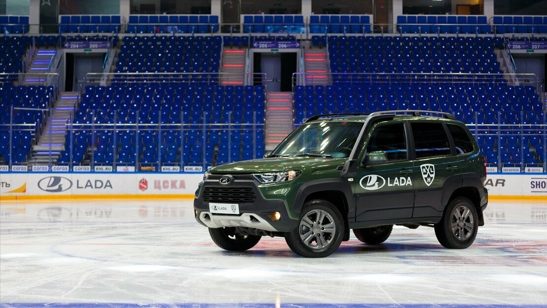 «Хоккейная» Lada Niva Travel KHL поступит в продажу по цене 1,3 миллиона рублей