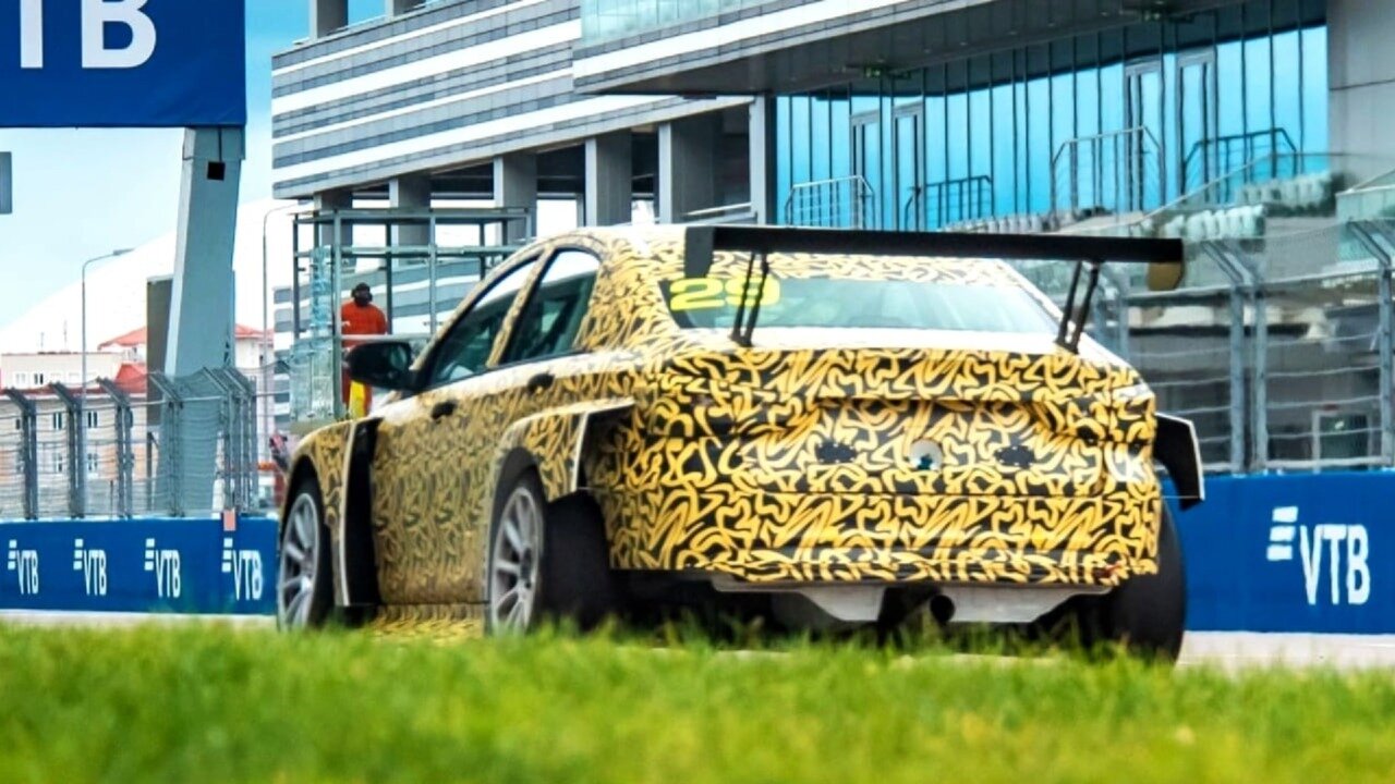 Рестайлинговая Lada Vesta для гонок: первое фото