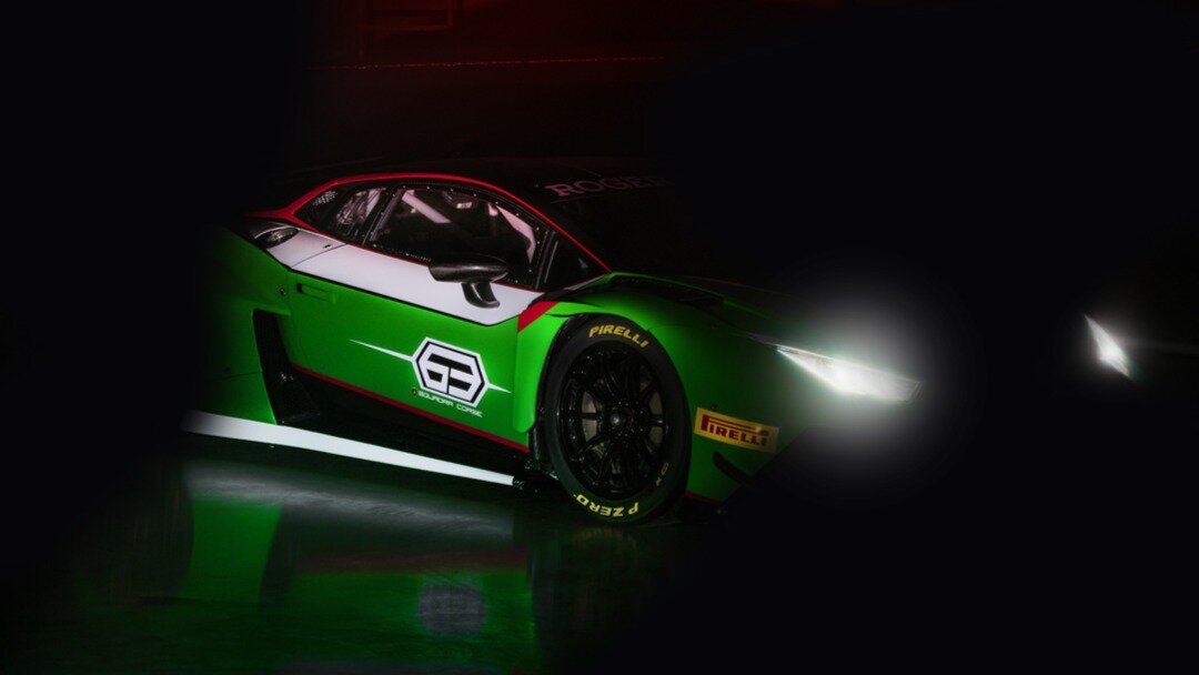 Lamborghini показала на фото обновлённый гоночный Huracan