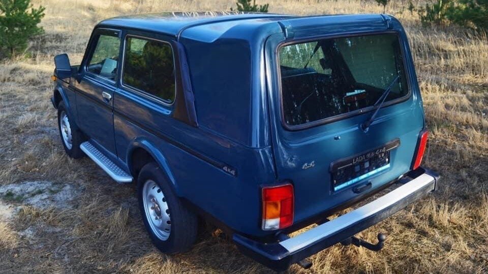 В Польше на продажу выставили редчайший внедорожник Lada Niva Baikal