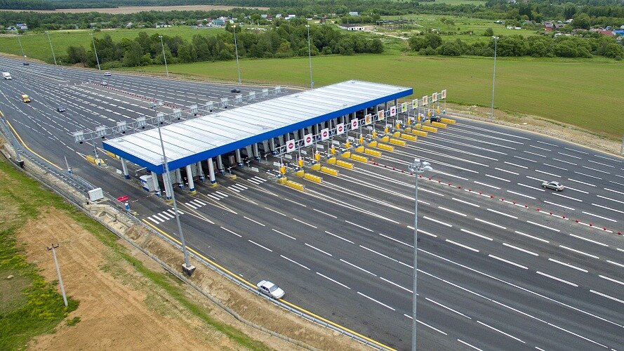 Аккуратным водителям хотят разрешить бесплатно ездить по платным трассам