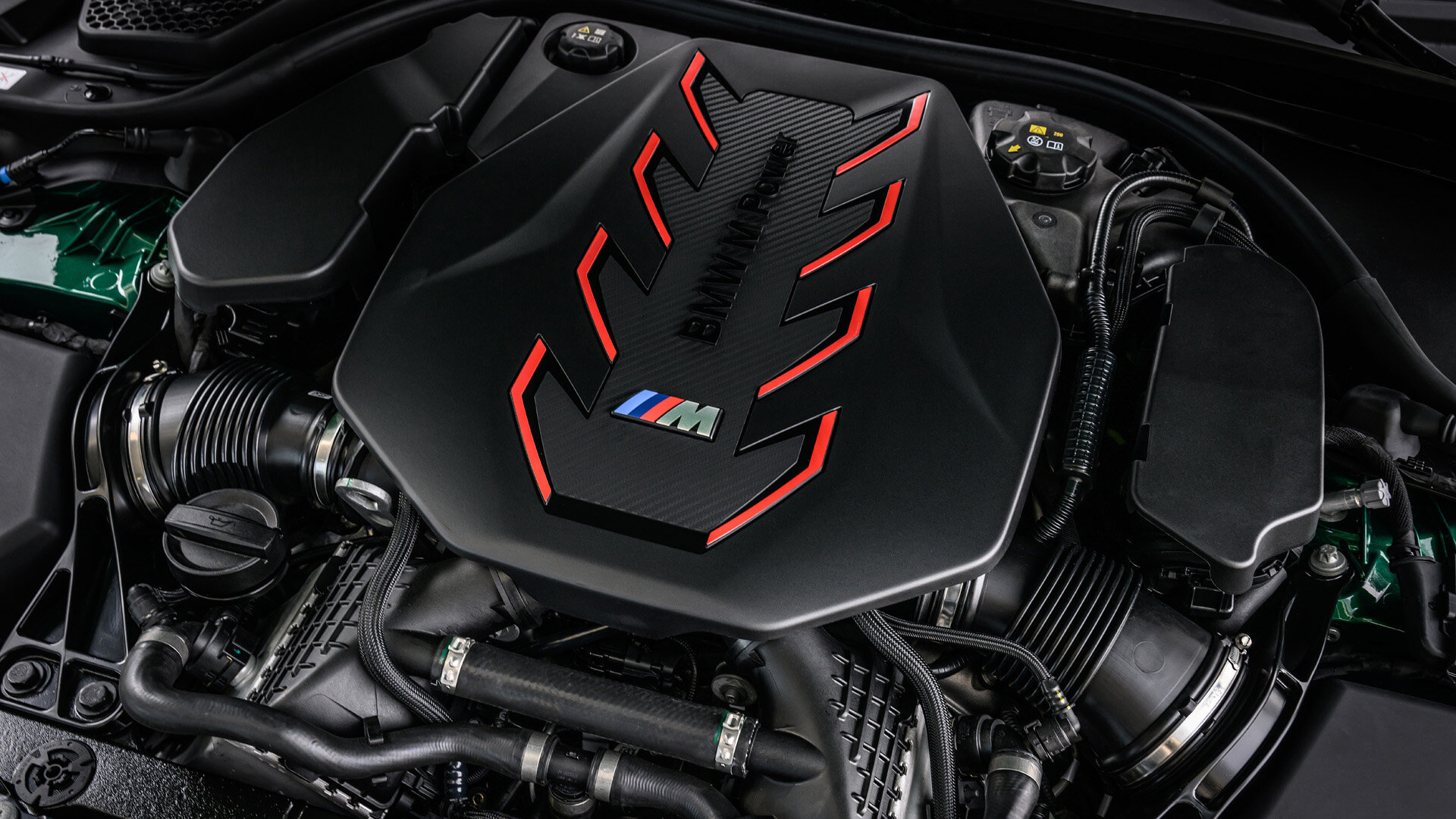 BMW M выпустит несколько десятков новинок, но откажется от «механики»