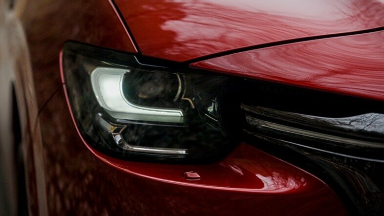Новый кроссовер Mazda впервые показали на видео