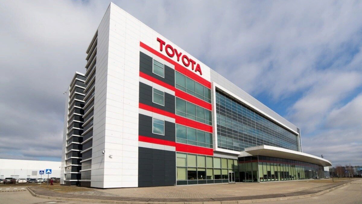 Составлен рейтинг самых дорогих автобрендов мира. Лидер списка — Toyota