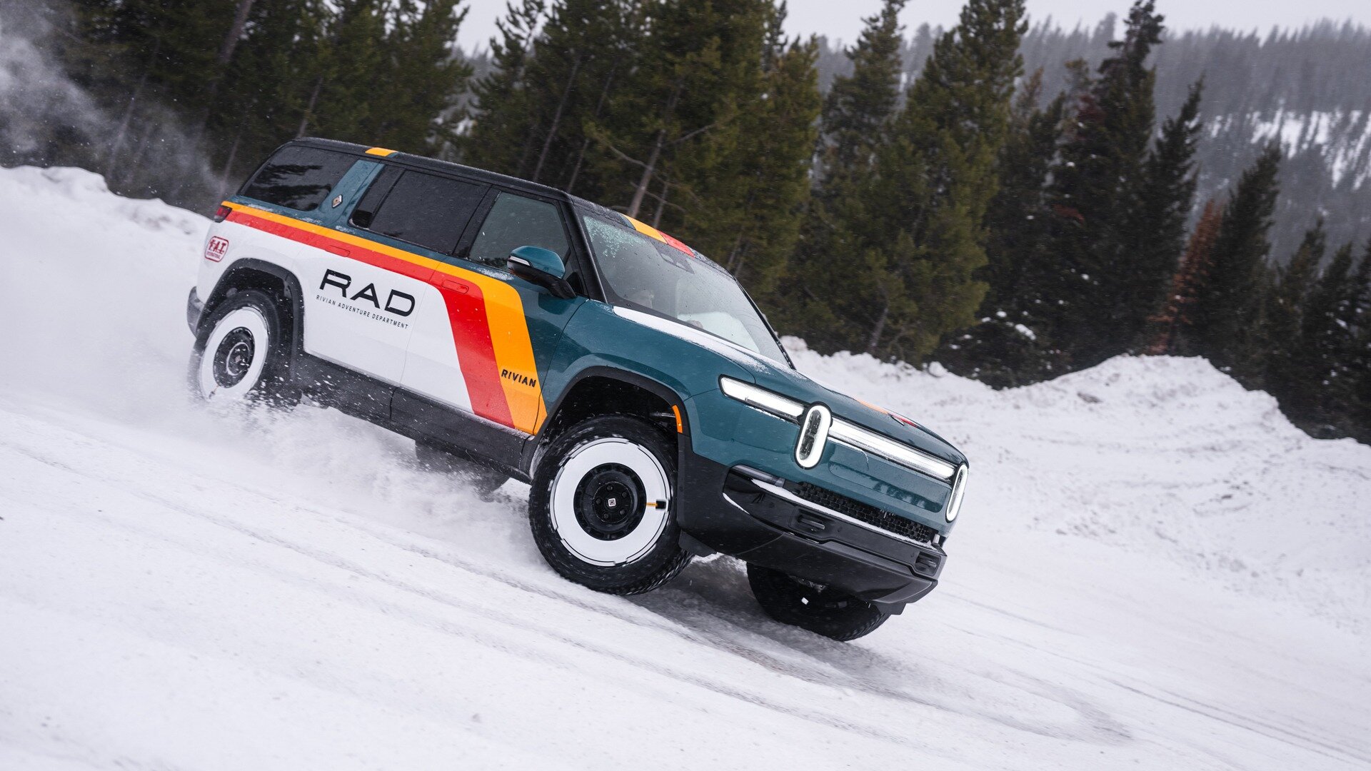 У Rivian появилось спортивное подразделение по образцу BMW M и Mercedes-AMG