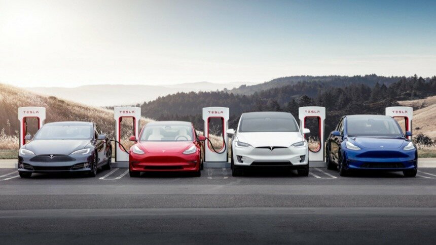 Tesla снова поставила рекорд по продажам