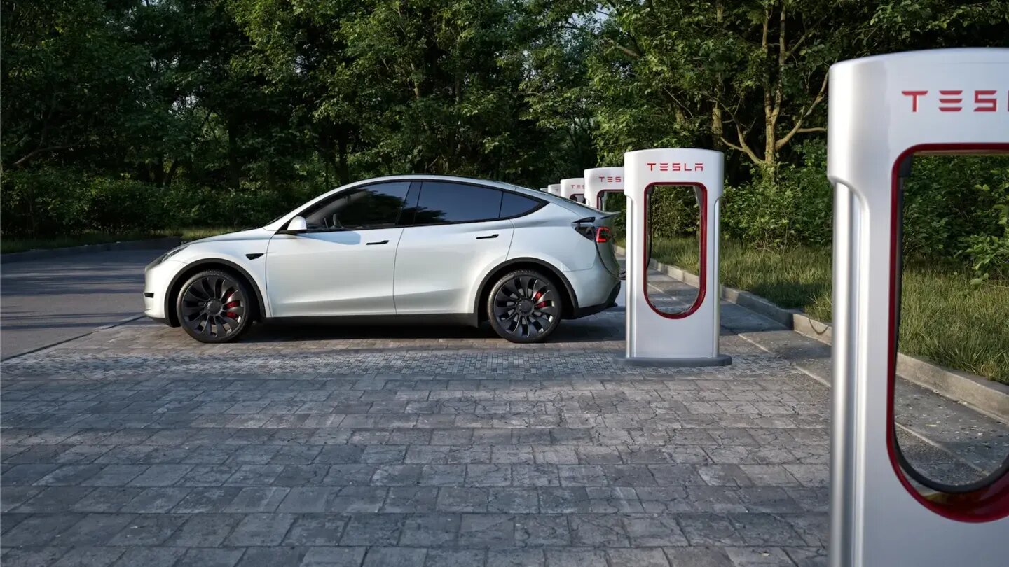 Tesla продолжает сокращение штата, но некоторых из ранее уволенных принимает обратно