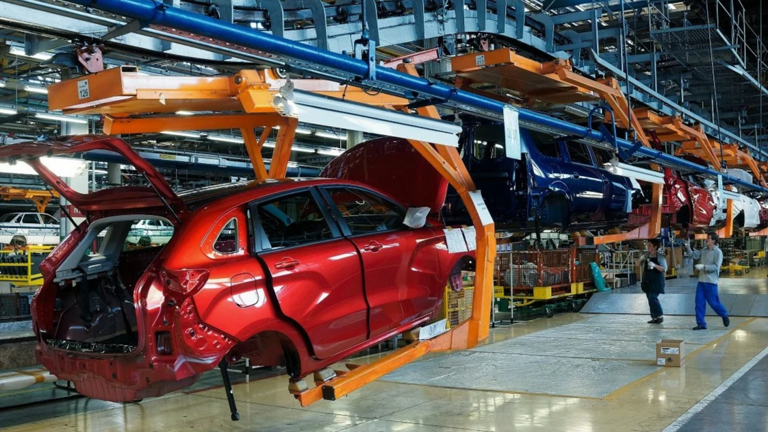 АвтоВАЗ остановил производство некоторых моделей