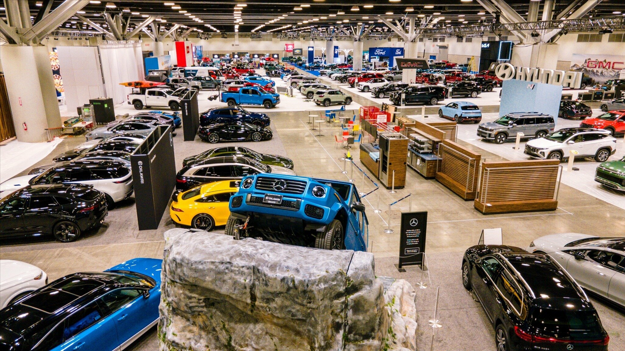 Фирму Tesla выгнали с автомобильной выставки в канадском Ванкувере