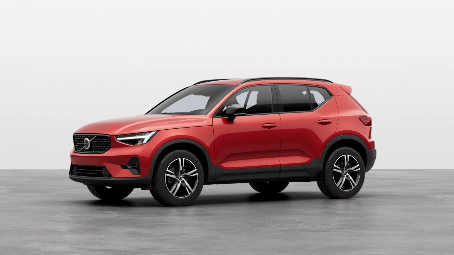 Компания Volvo тайно обновила кроссовер XC40