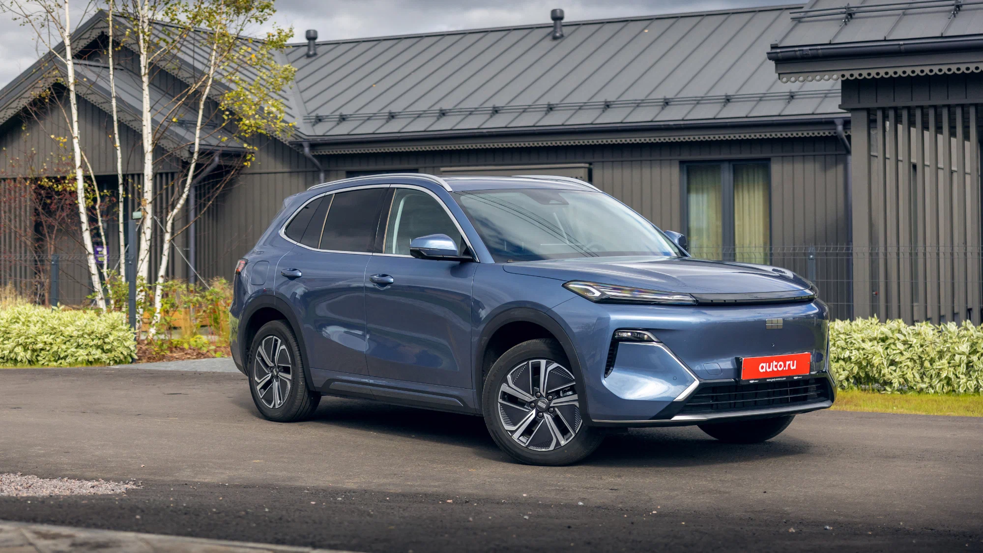 Никакой связи: первый тест последовательного гибрида Geely EX5 EM-R