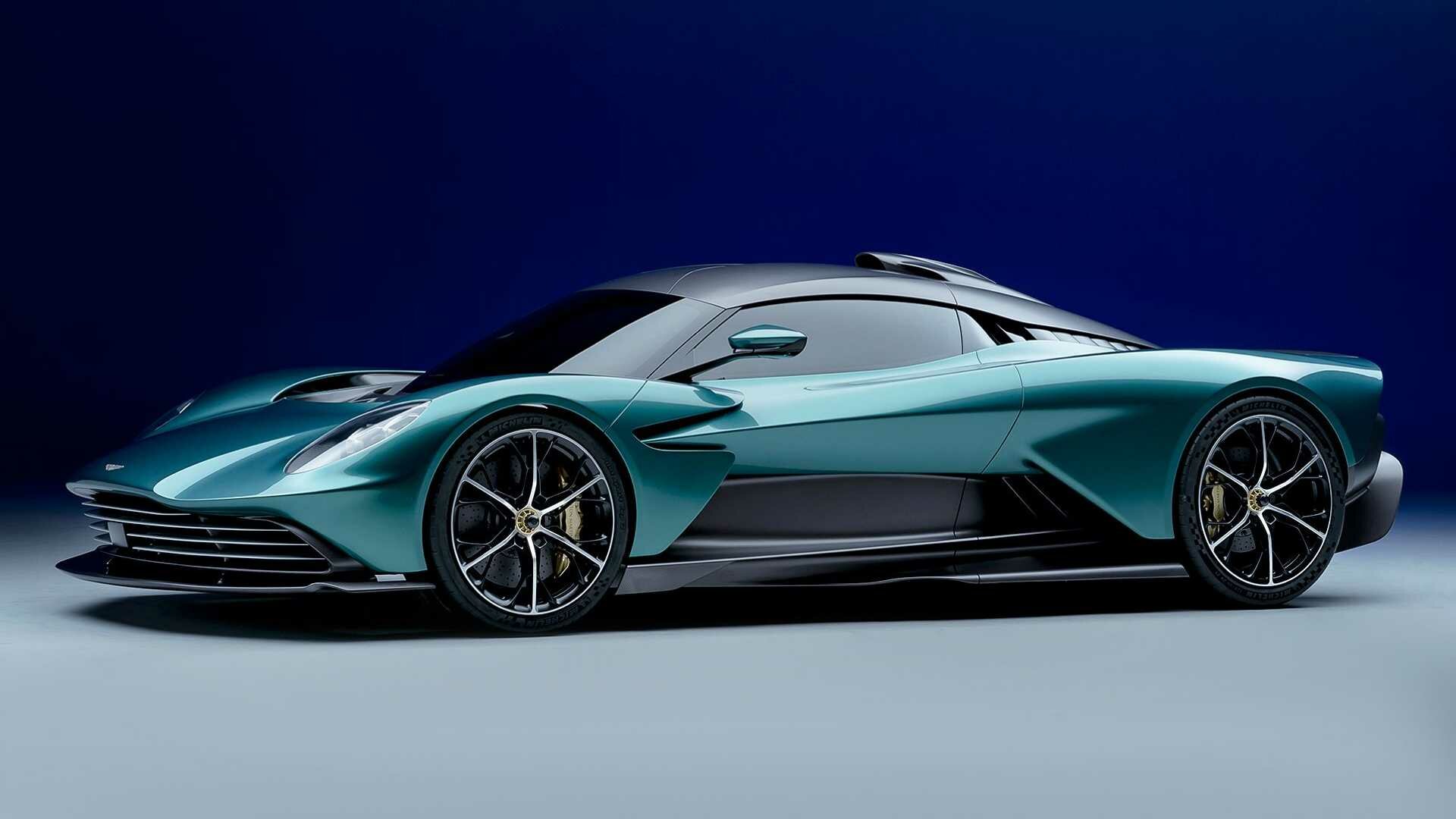 Представлен серийный гиперкар Aston Martin Valhalla: три мотора, 950 сил и 2,5 секунды до сотни