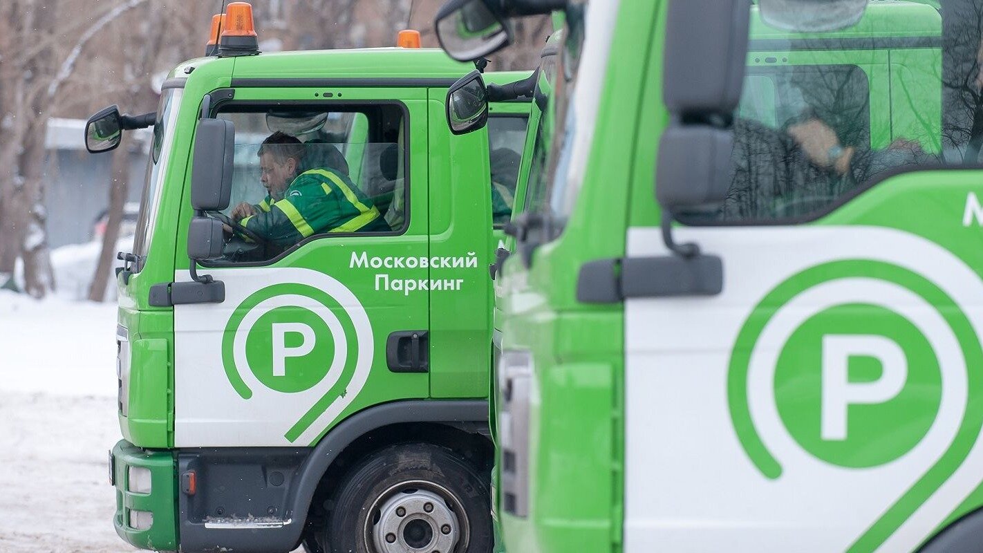 Машины каких брендов без номеров чаще всего эвакуировали в Москве: список