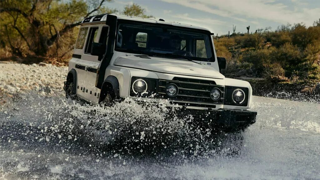 «Наследник Defender» станет электрокаром в 2026 году