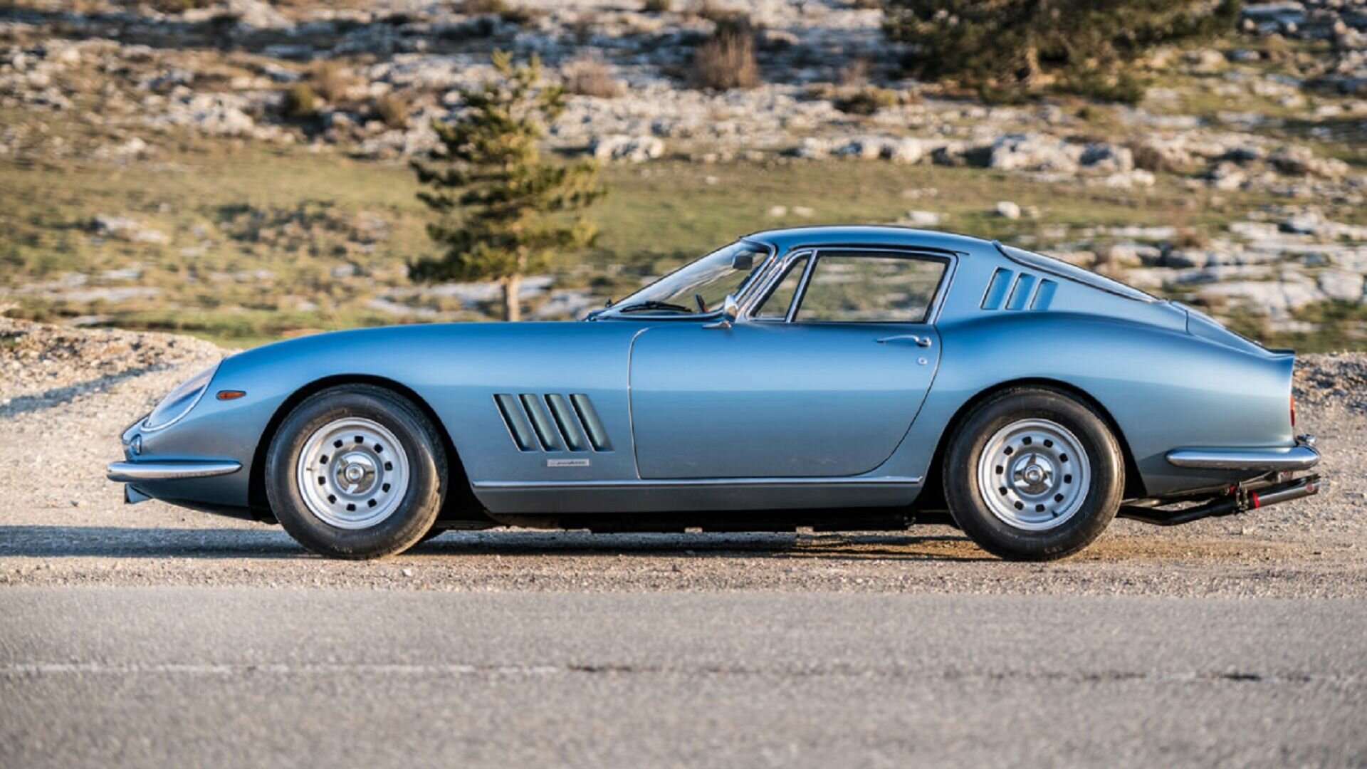 Старый Ferrari знаменитой актрисы побил рекорд аукциона