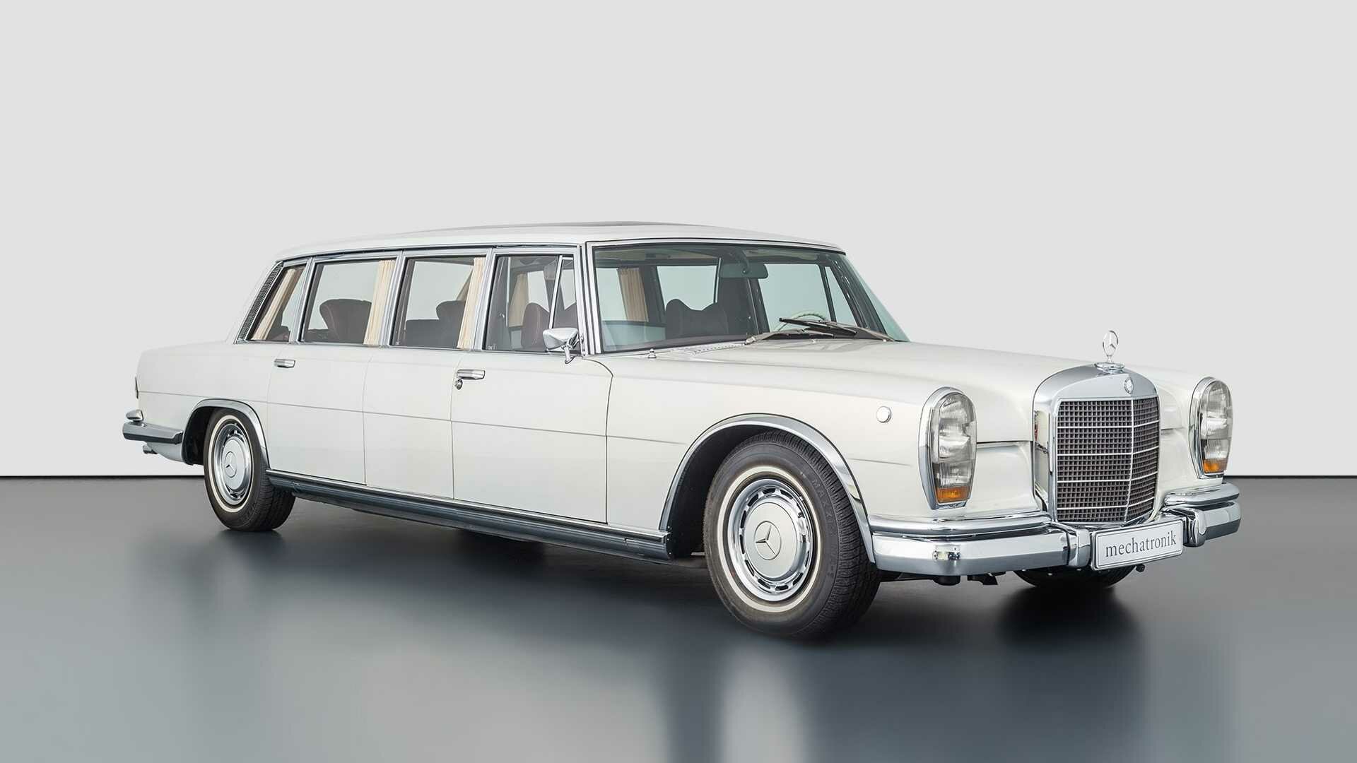 На продажу выставили уникальный лимузин Mercedes-Benz W100 Pullman с салоном от Майбаха