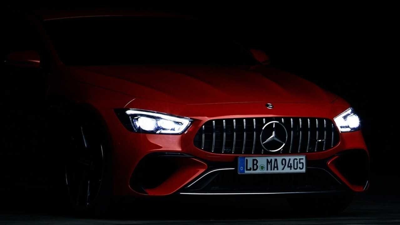 Супергибрид от AMG: первое фото без камуфляжа