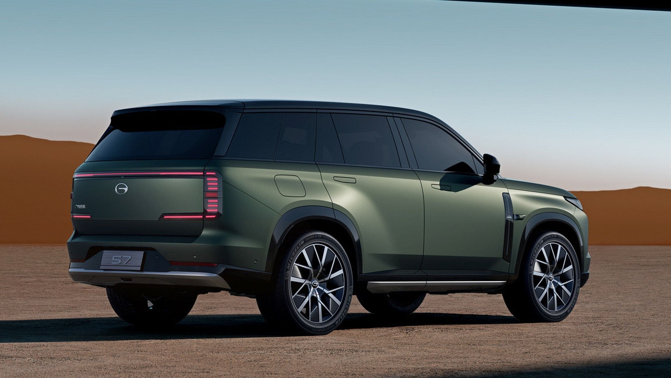 Похожий на Range Rover кроссовер GAC S7 получил ОТТС в России