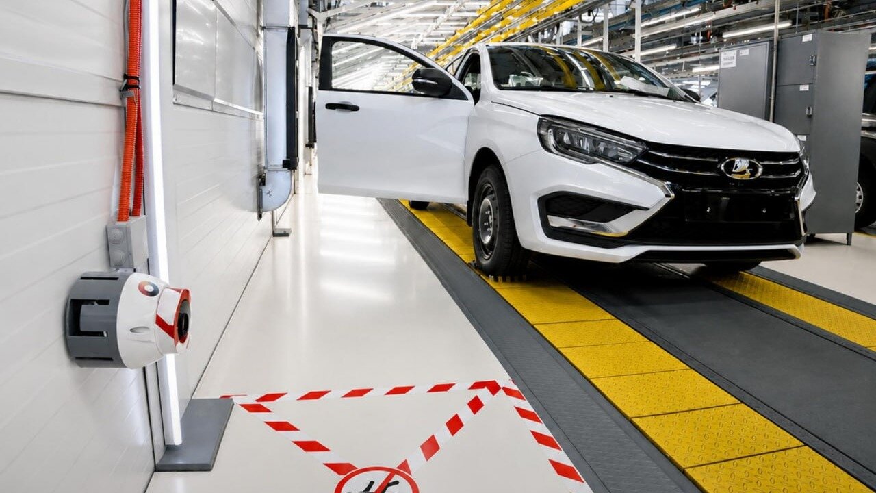 АвтоВАЗ начал проверять Lada Vesta и Aura машинным зрением