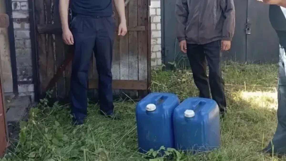 В России начали штрафовать за хранение больших запасов бензина