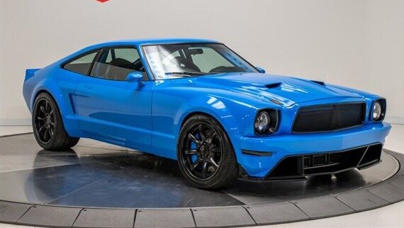 44-летний Ford Mustang продают дороже нового Shelby GT500: его строили для тюнинг-шоу SEMA