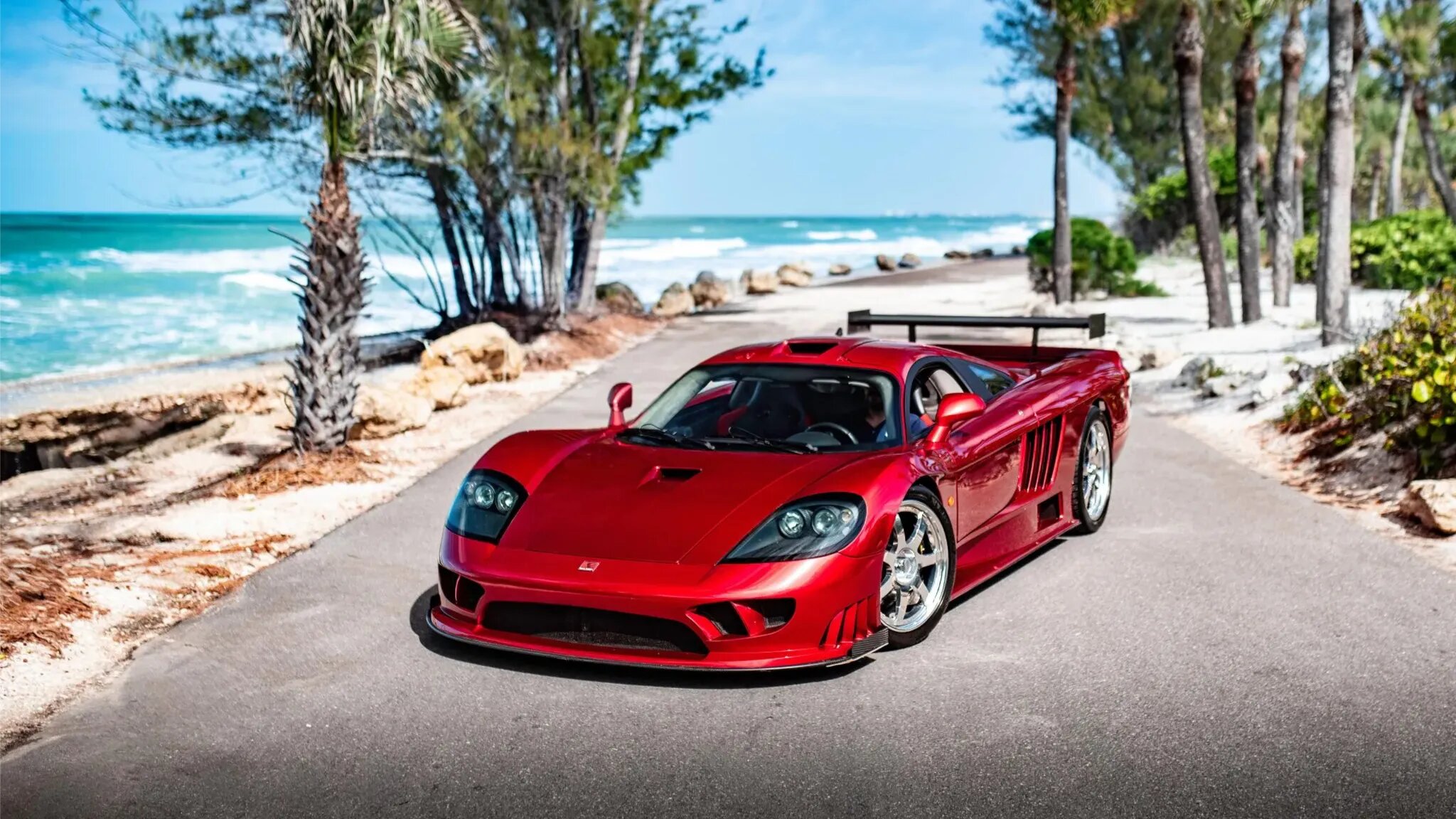 На торги выставлен редчайший суперкар Saleen S7 с 1000-сильным мотором