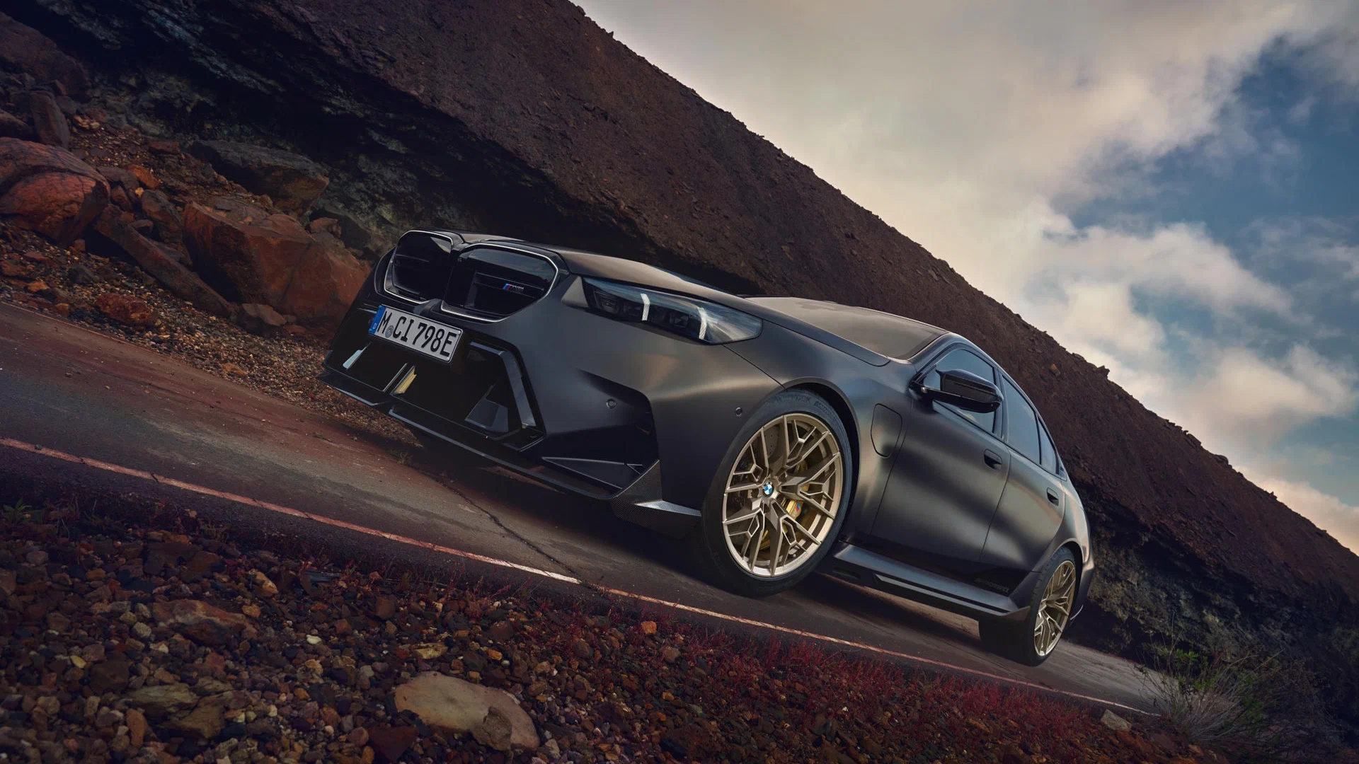 BMW разработал для M5 сверхлёгкие колёсные диски