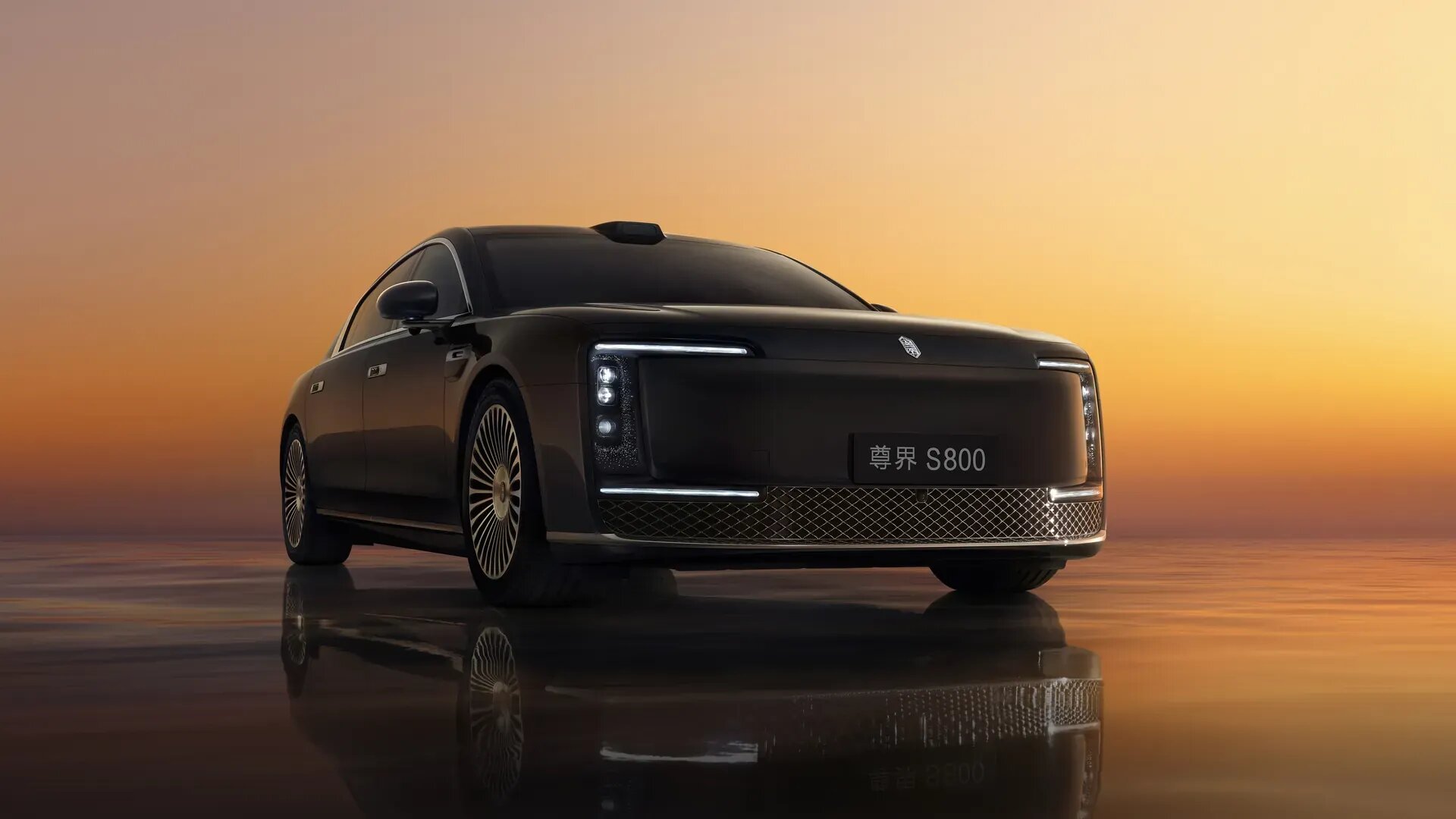 Роскошный седан Huawei почти вдвое обошёл по продажам Maybach