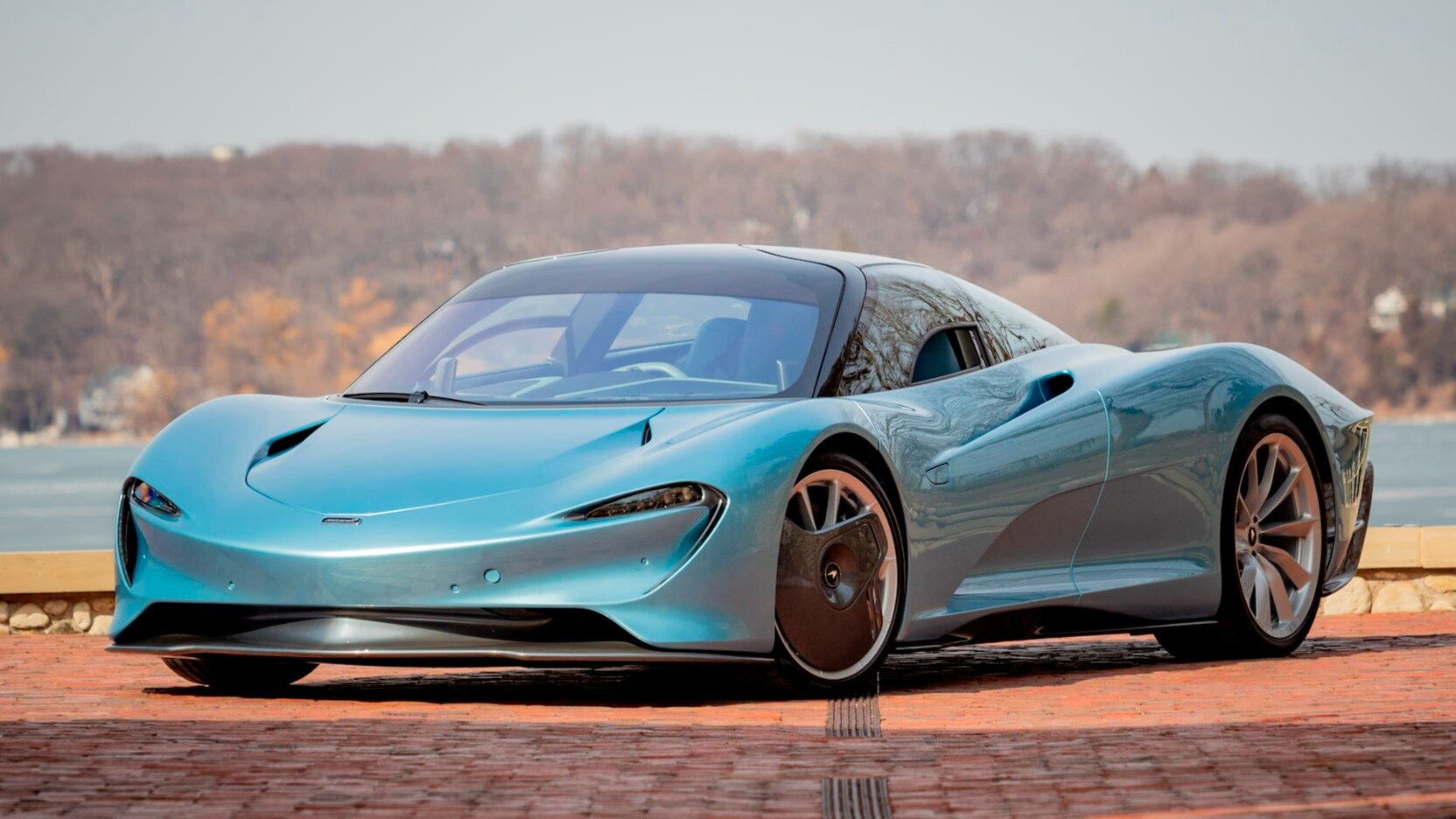 Один из 106 выпущенных McLaren Speedtail может уйти с аукциона за 3 миллиона долларов
