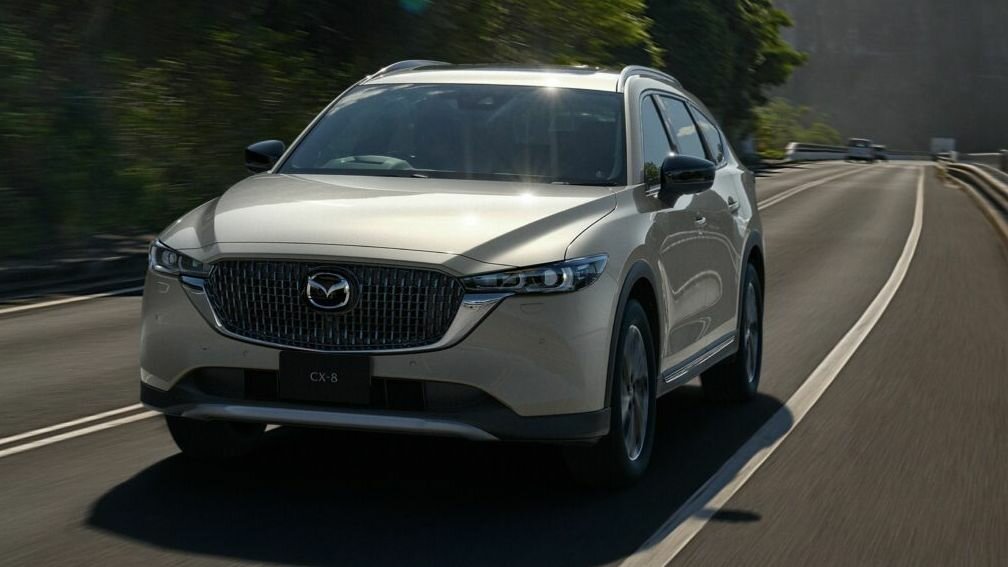 Mazda обновила трёхрядный вседорожник CX-8