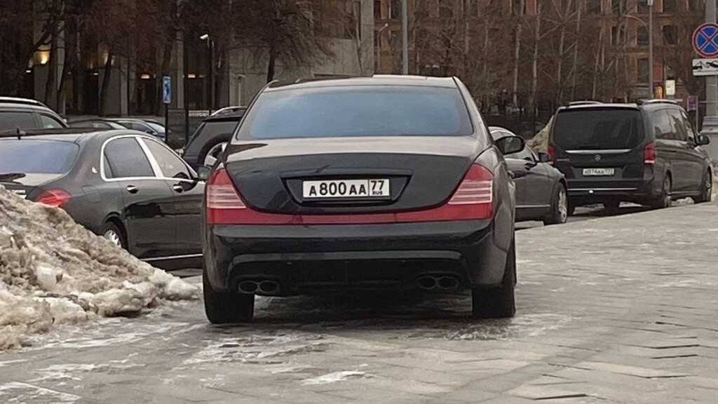 В Москве за парковку на тротуарах за год оштрафовали 56 тысяч водителей — это только на набережных