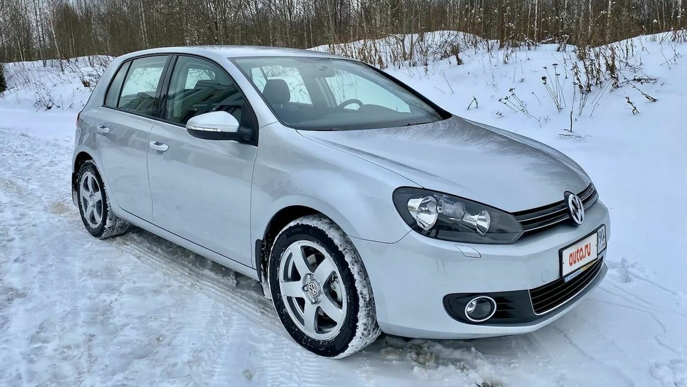 11-летний Volkswagen Golf, проезжавший не больше 200 километров в год, продают на Авто.ру