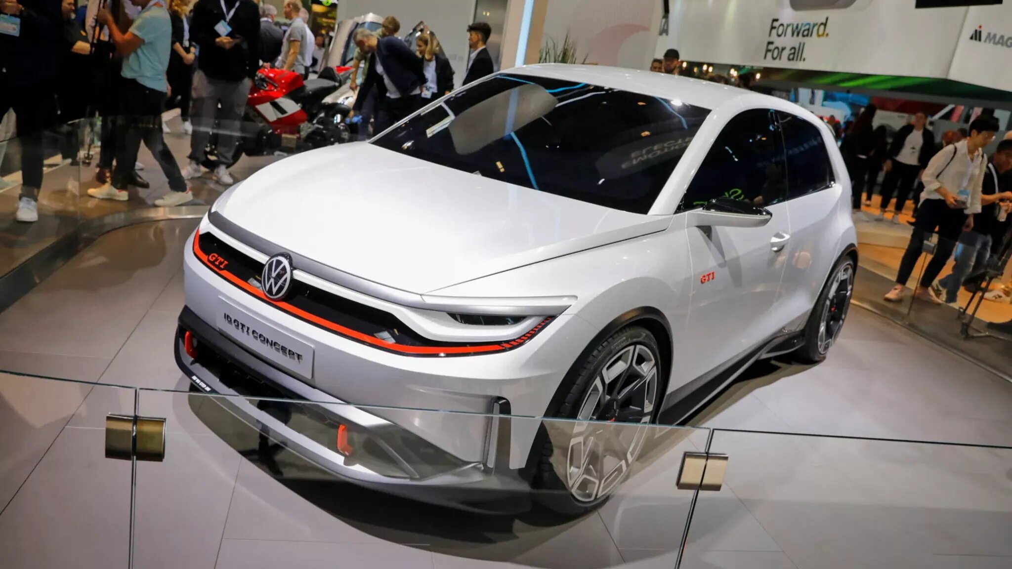 Volkswagen показал «заряженный» электрохэтч ID. GTI, но это концепт