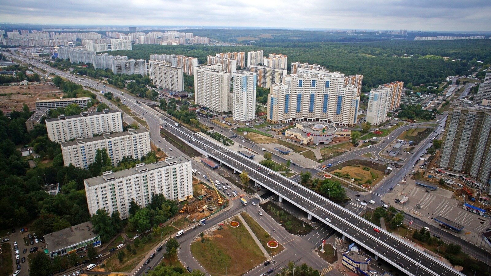 Названа самая аварийная улица Москвы