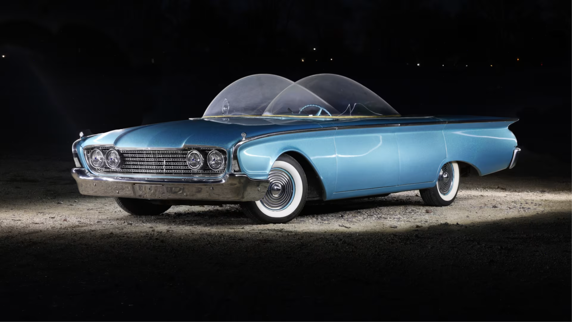 С молотка уйдёт культовый Ford Spaceliner — один из самых известных кастомов 1960-х