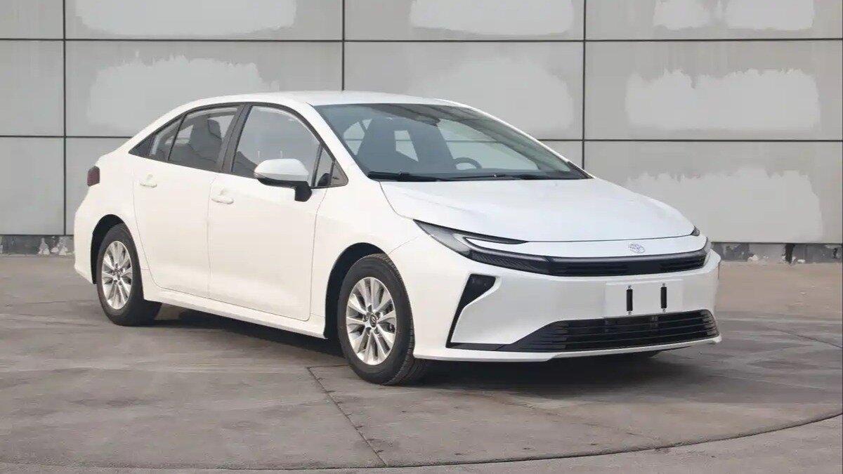 Обновлённая Toyota Corolla для Китая: первые фото