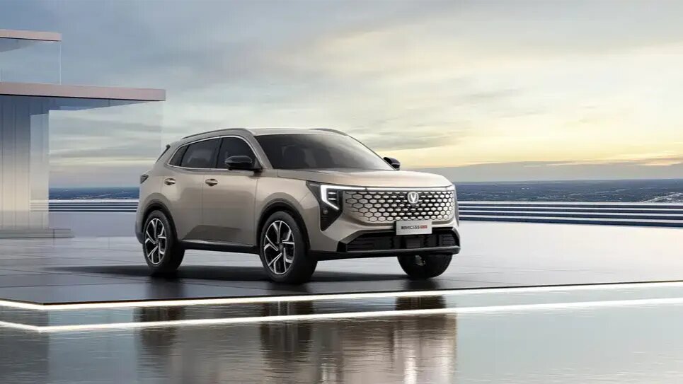 Продающийся в России кроссовер Changan Uni-S обновили в Китае