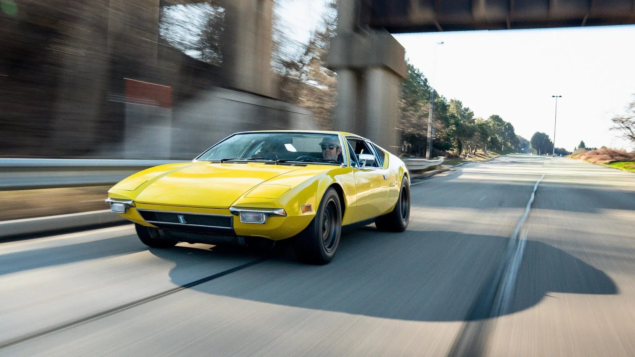 Глава Ford выставил на продажу редкий спорткар De Tomaso Pantera из своего гаража