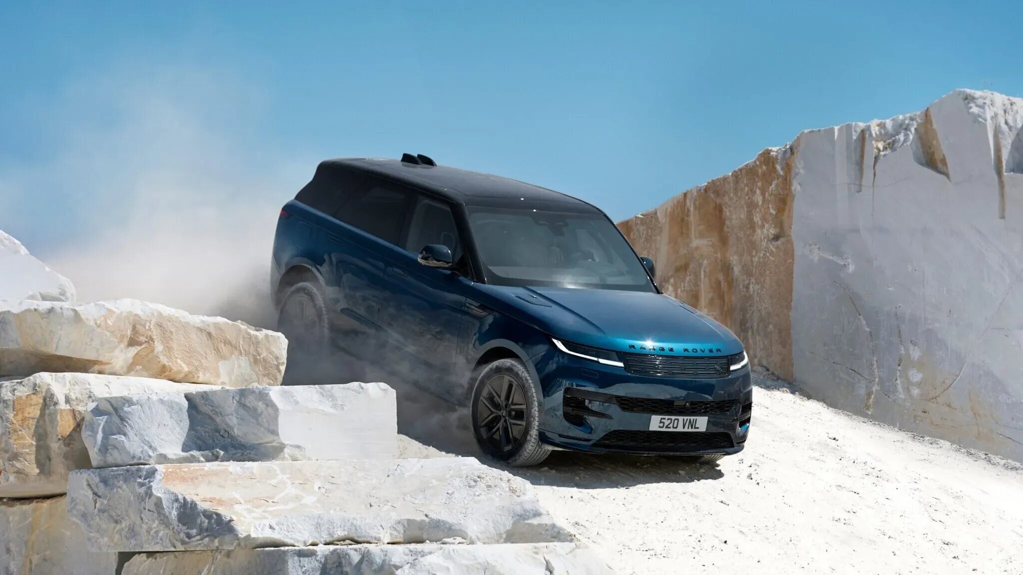 Показан батарейный Range Rover Sport: 4,5 секунды до сотни и 600 км без подзарядки