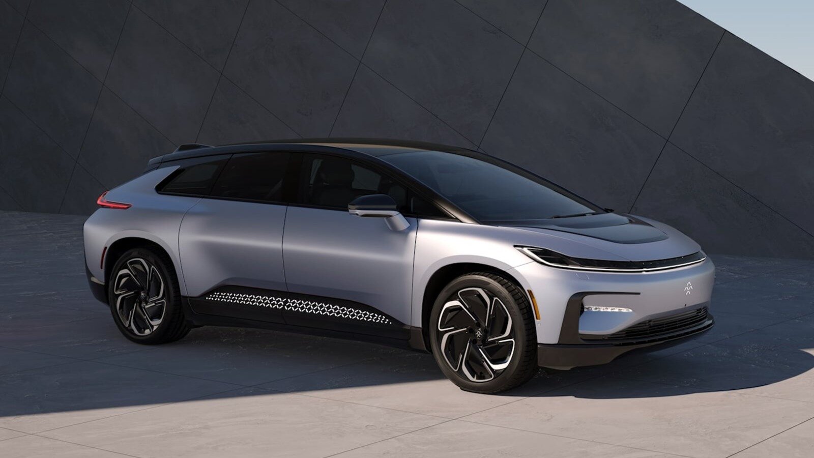 Электрокроссовер Faraday Future превзошёл по запасу хода Tesla Model X — получено подтверждение